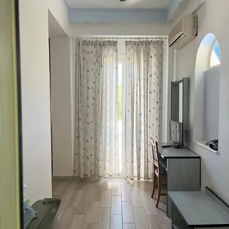 Dolphin Apartments 1 Parga Exterior photo