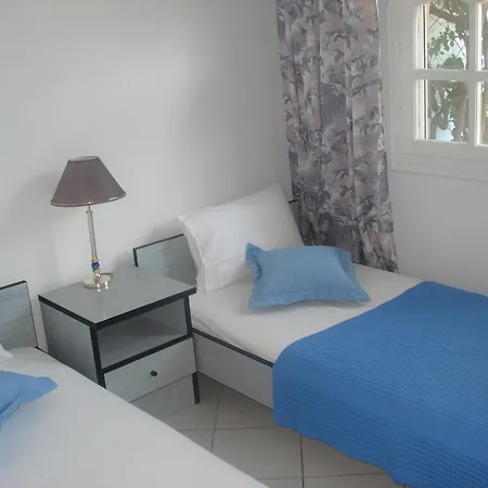 Dolphin Apartments 1 Parga Room photo