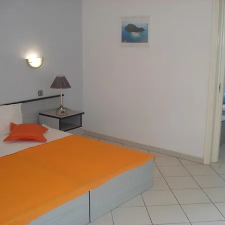 Dolphin Apartments 1 Parga Room photo